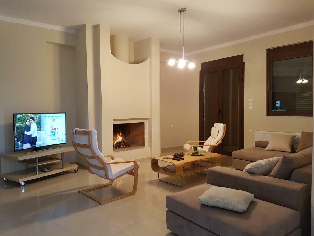 Dimitris Villa Aegium Buitenkant foto