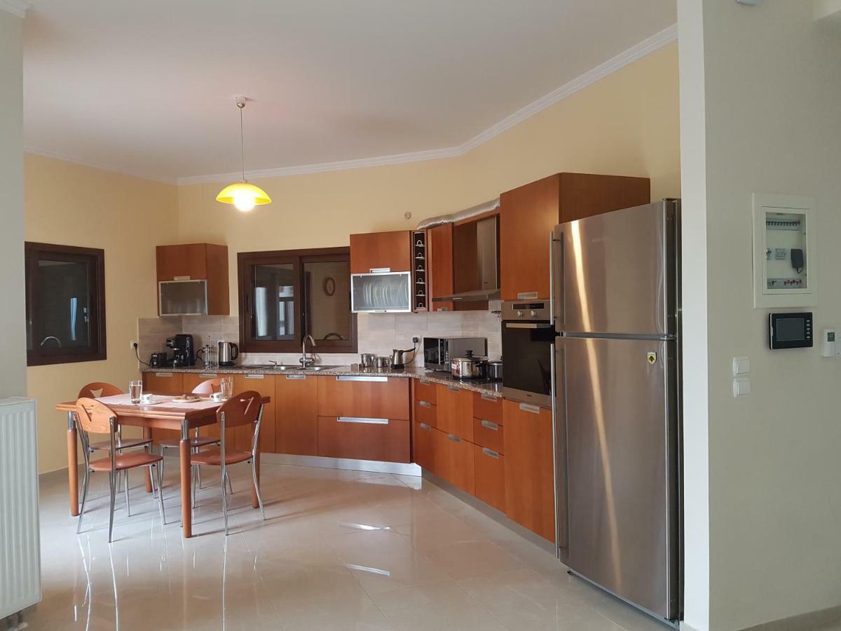Dimitris Villa Aegium Buitenkant foto